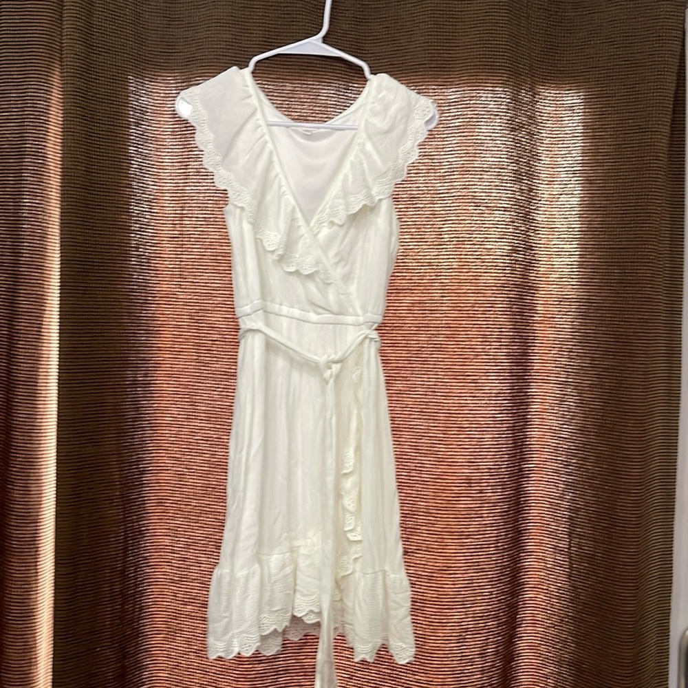 Lauren Conrad - xsmall- white dress - perfect condition